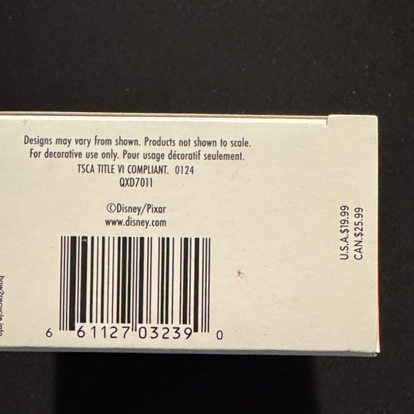 Hallmark Keepsake Finding Nemo Ornament with Blue and Orange - Picture 6 of 6